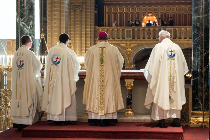 2025_04_24_ferenc papaert_03.jpg